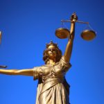 W czym umie nam pomóc radca prawny? W jakich rozprawach i w jakich dziedzinach prawa pomoże nam radca prawny?